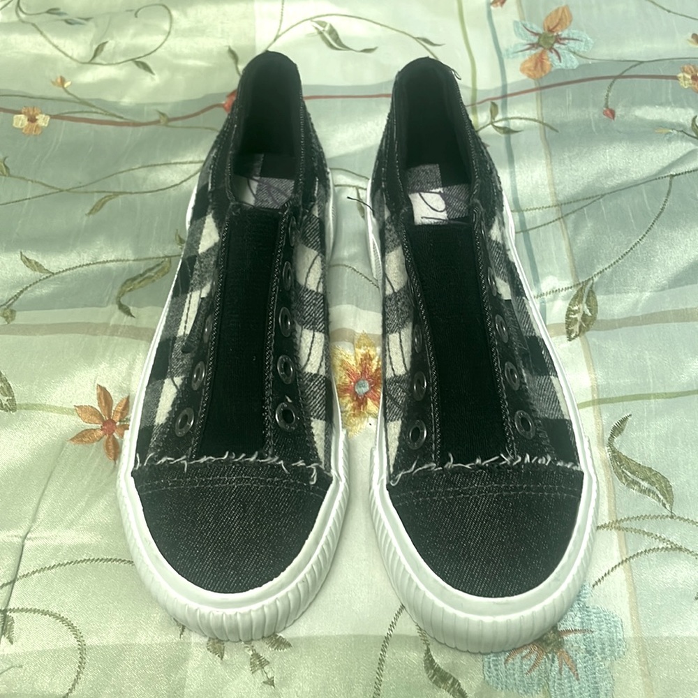 Blowfish black and white plaid sneakers